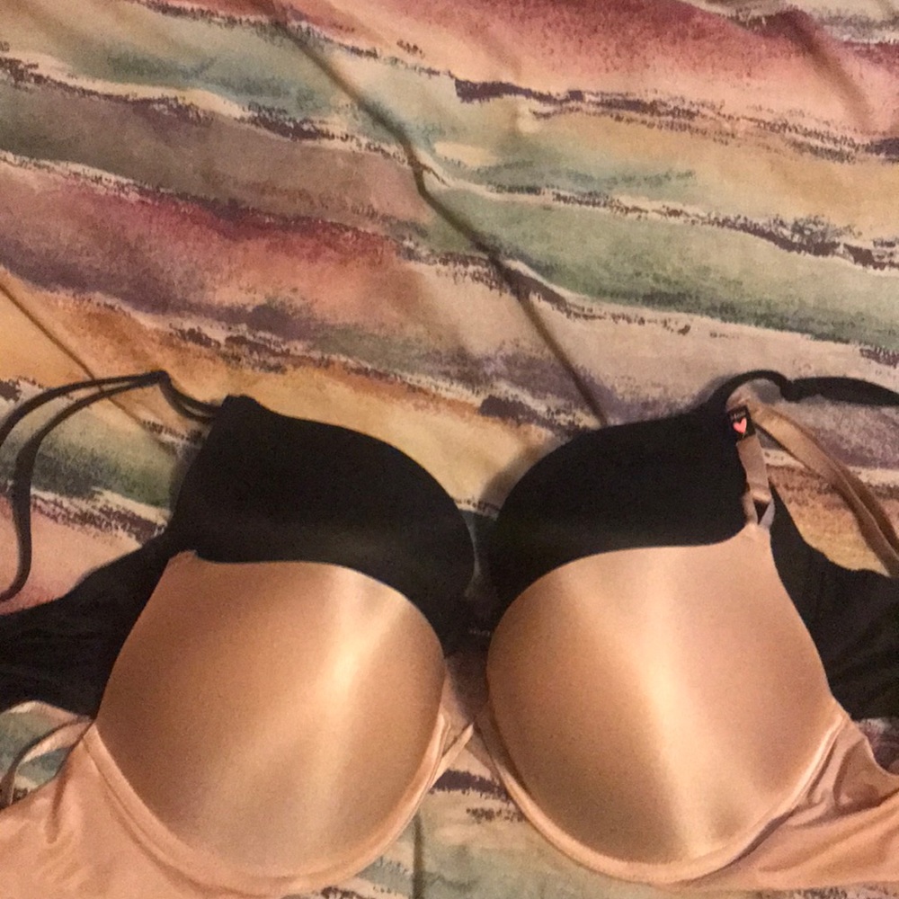 Victoria Secret Bra, Push-up & Bombshell, 34DD